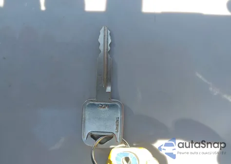 2000 Ford F350 Srw Super Duty from USA, damaged, VIN 1FTSX31S7YEE19225